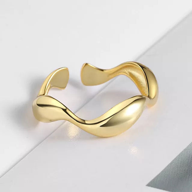 Carisseya | Wave Ring 18K Gold