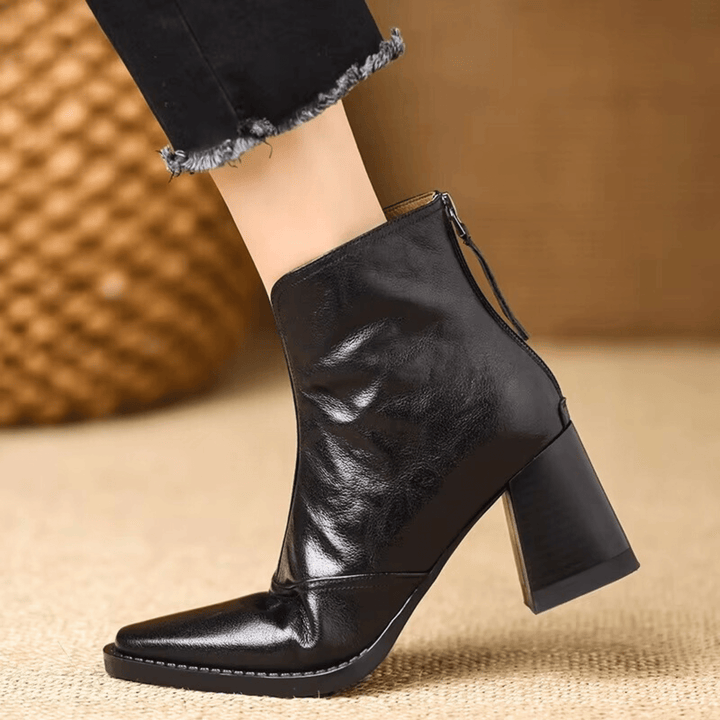 Ovelle | Sleek Leather Boots